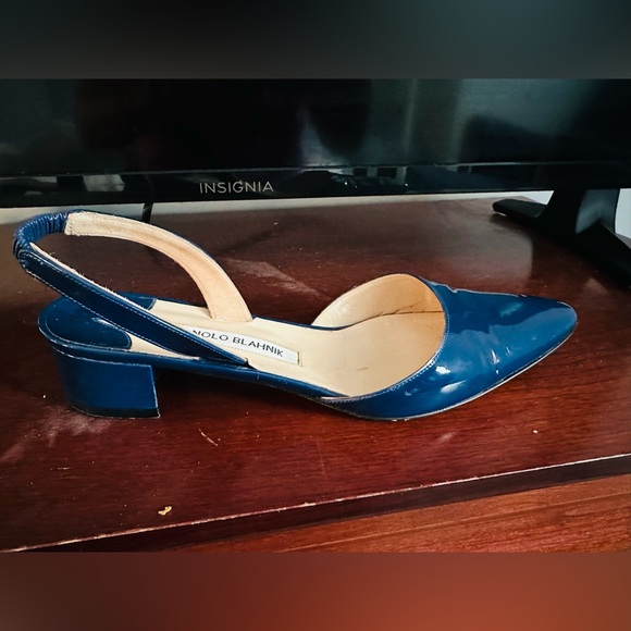 Beautiful elegant shoes Manolo Blahnik size 7 - Picture 2 of 4